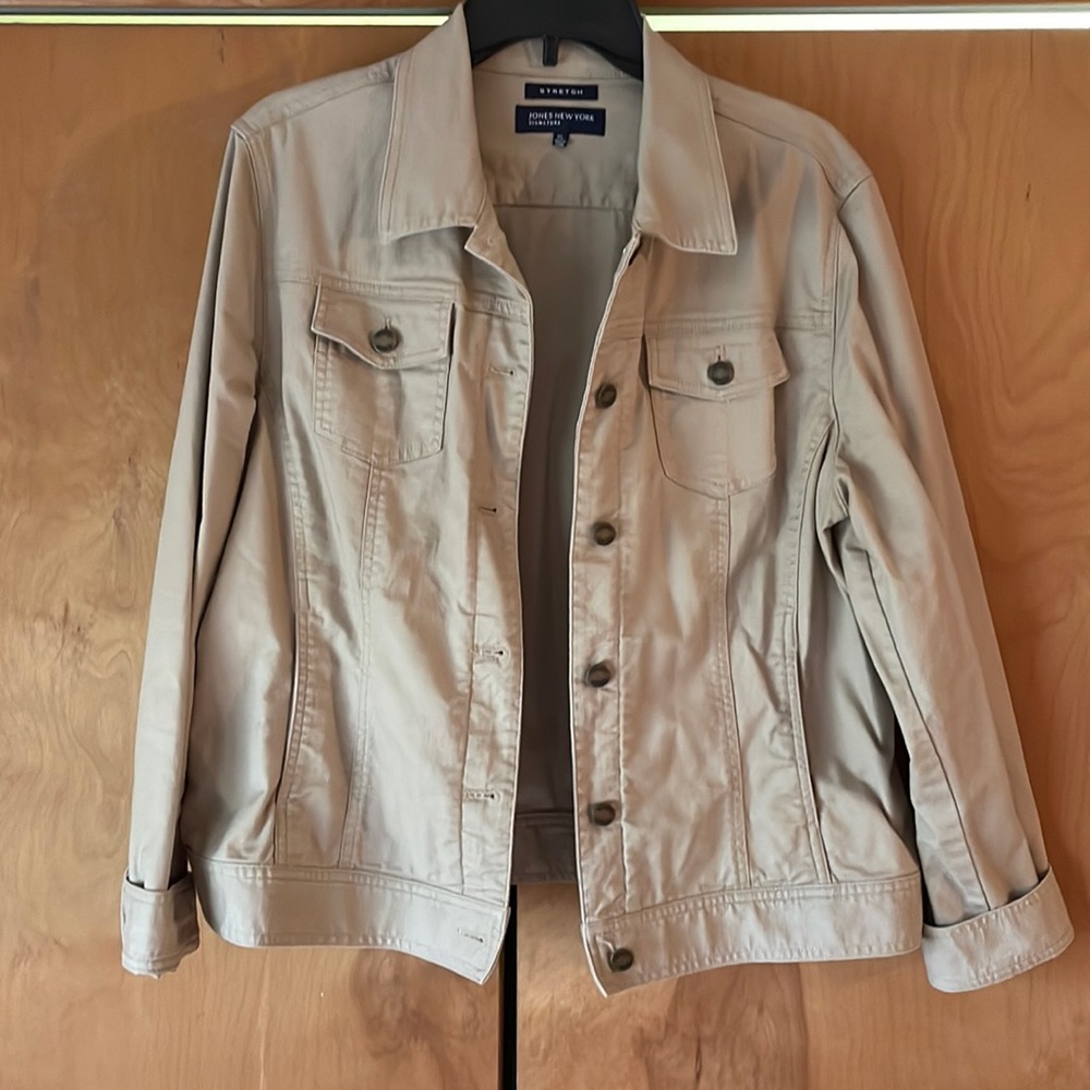 Jones New York khaki jacket, XL EUC!